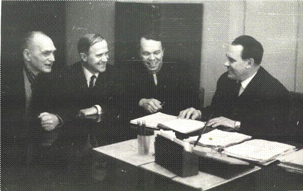  Штаб Науки СССР, единомышленники (справа налево)