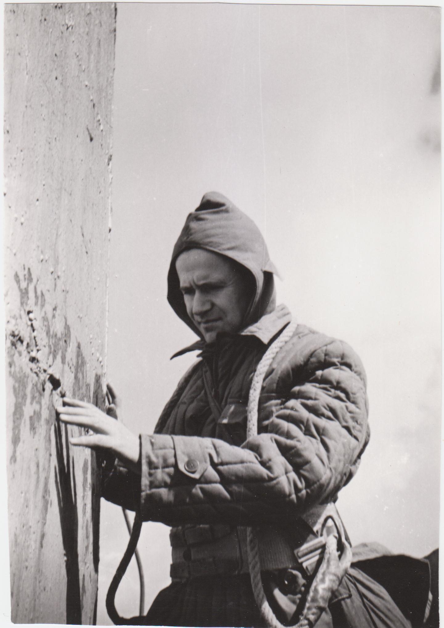 Специальный сверх-высотный монтаж невозможен без применения разработанной отечественными учёными-новаторами уникальной &laquo;Единой системы строительства высотных сооружений&raquo;